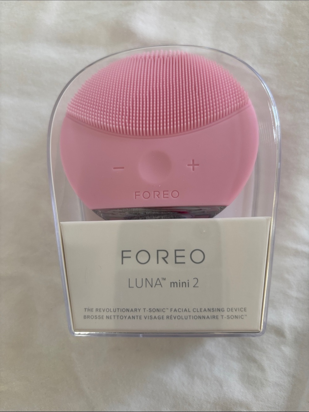 NEW IN BOX FOREO LUNA mini 2 Silicone Facial Cleansing Device — Pink